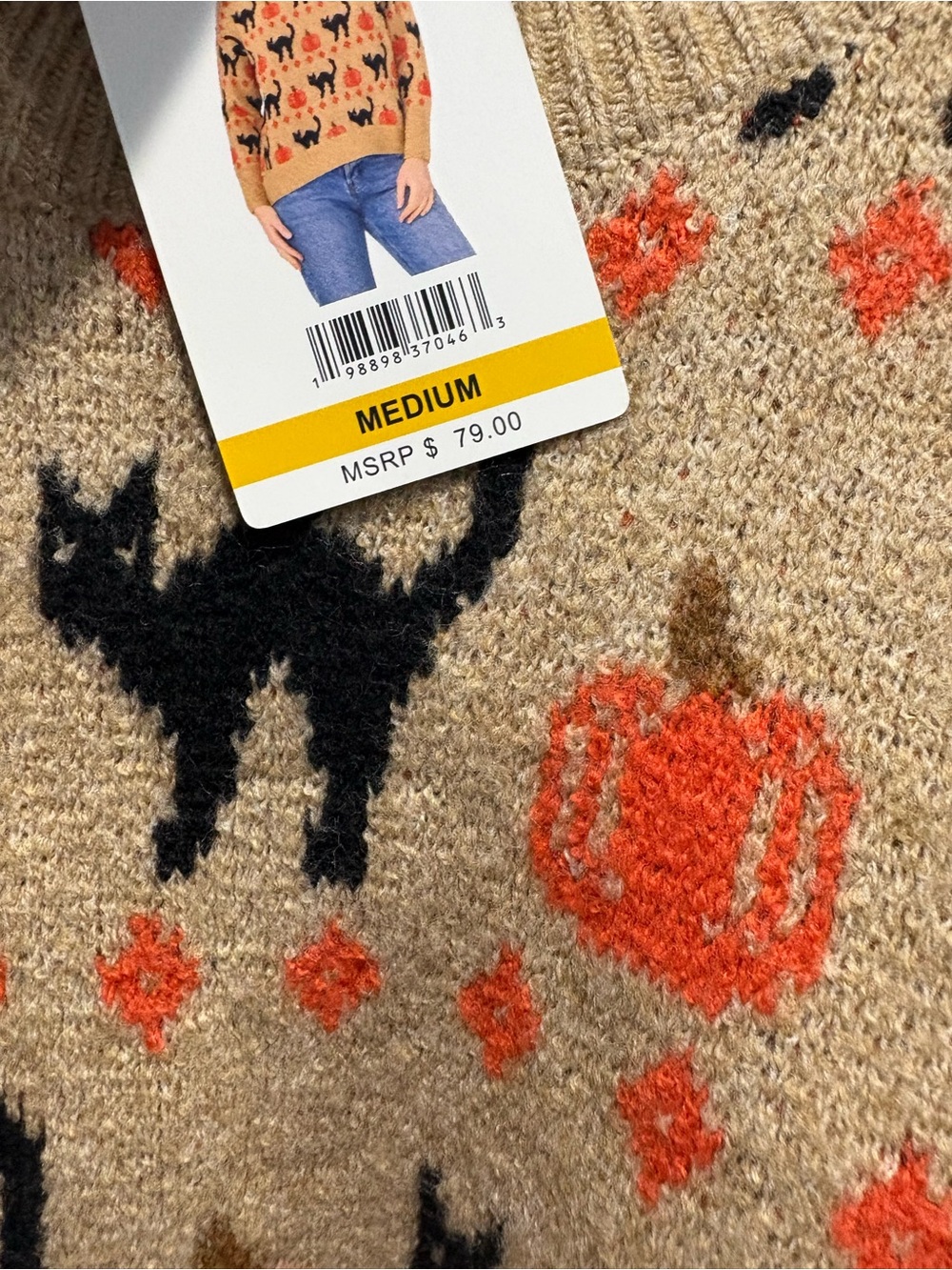 Vince Camuto Crewneck Sweater with Black Cat & Orange Pumpkin Motif - Picture 4 of 8